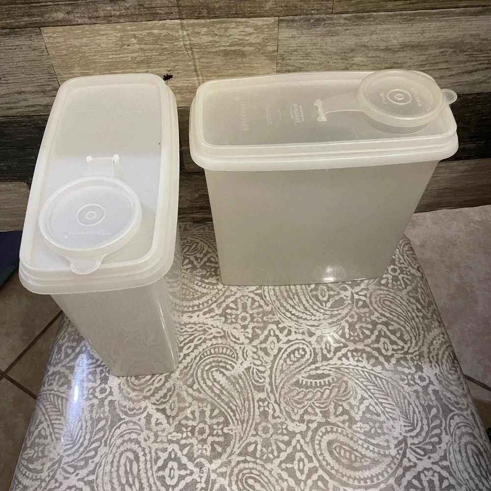 Tupperware pristine pair